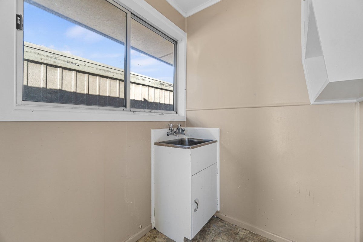 11B Anthony Crescent, Bader, Hamilton - Carousel 17