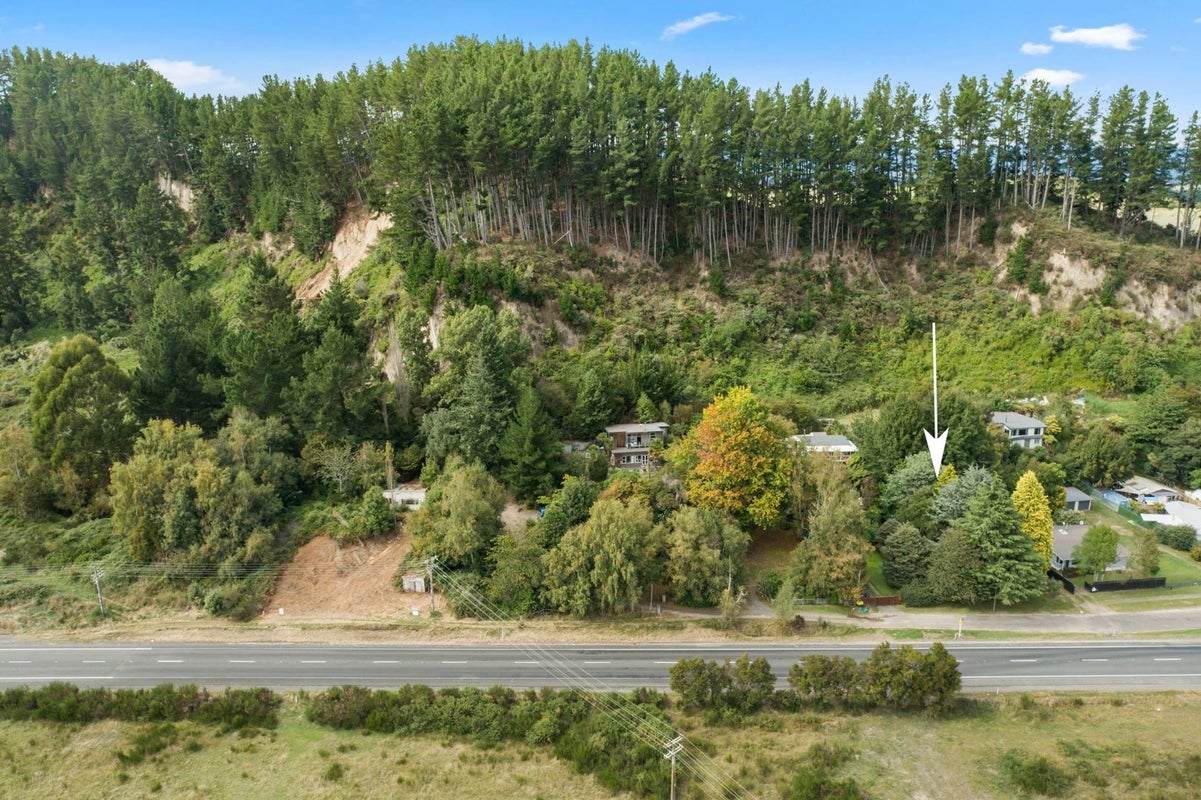 50 Gosling Grove, Turangi - Carousel 1