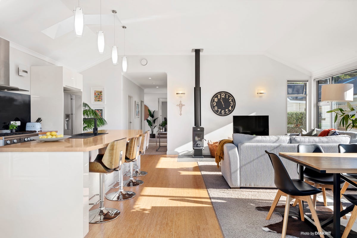 21 Ferry Street, Seatoun, Wellington - Carousel 2