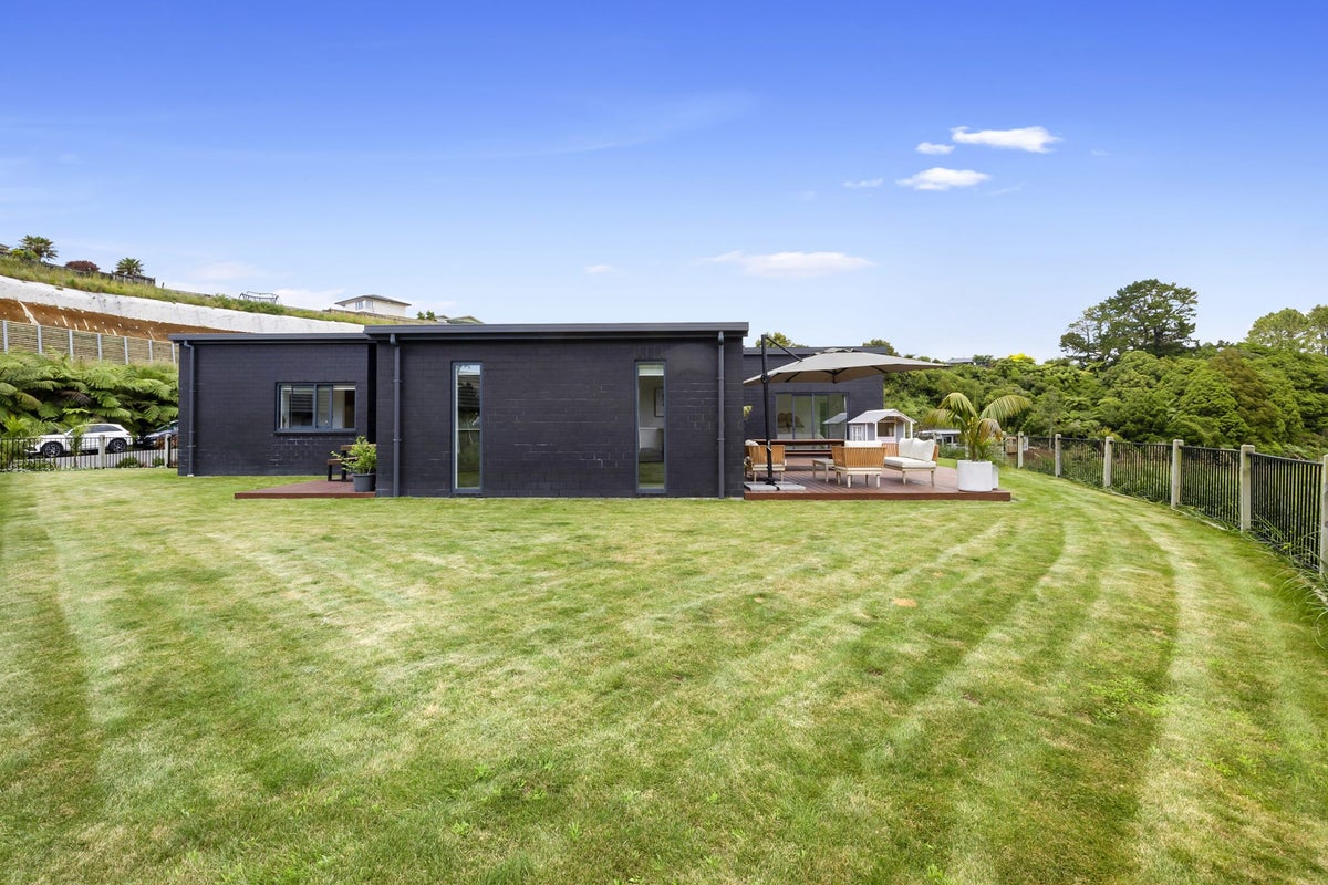 7 Matau Lane, Ferndale, New Plymouth - Carousel 21