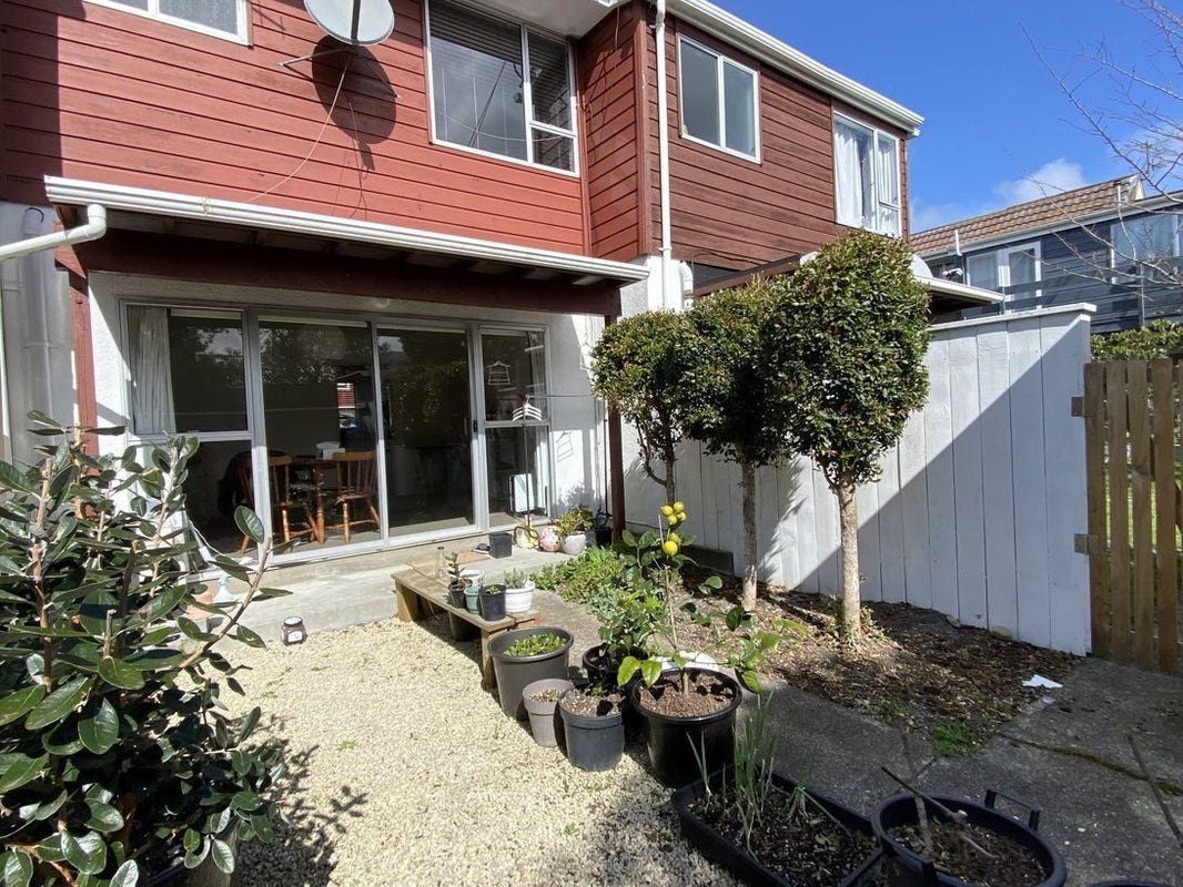 3/8 Tawai Street, Trentham, Upper Hutt - Carousel 2