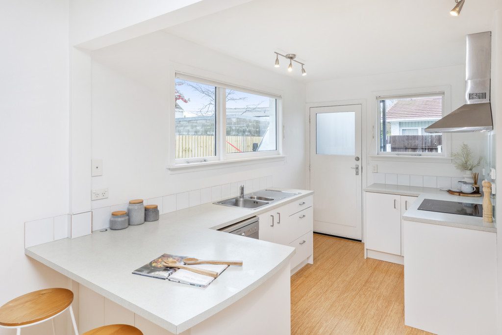 3/39 Trafalgar Street, St Albans, Christchurch - Carousel 2