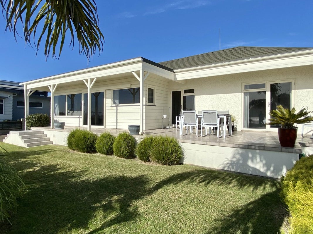 92 Harbour Drive, Otumoetai, Tauranga - Carousel 1
