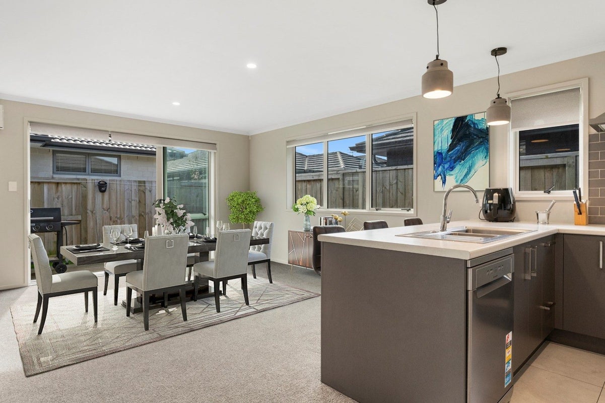 34 HILLS VIEW DRIVE - Carousel 20
