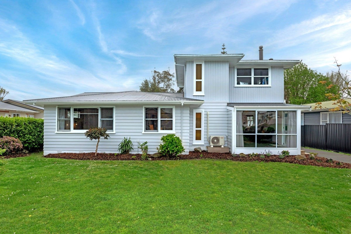 65 Fergusson Drive, Te Hapara, Gisborne - Carousel 1