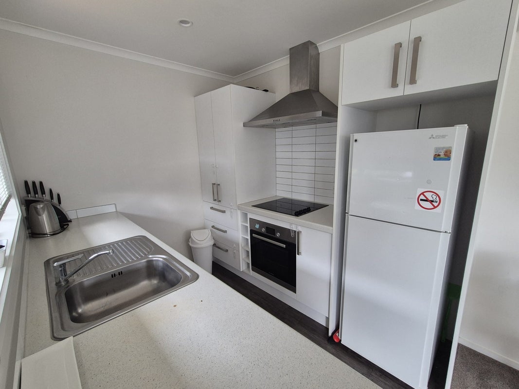 3/5 Jones Crescent, Melville, Hamilton - Carousel 2