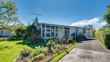 21 Coverdale Street, Onekawa, Napier - Carousel 1
