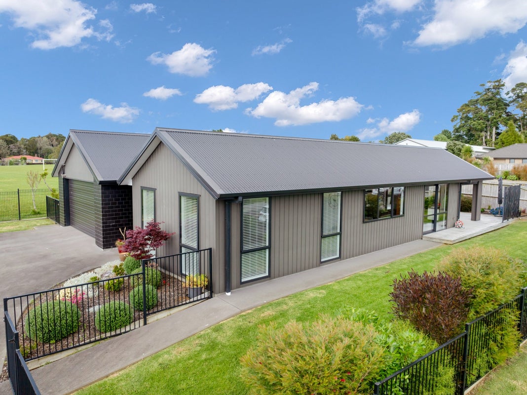 3 Okaihau Place, Tikipunga, Whangarei - Carousel 1