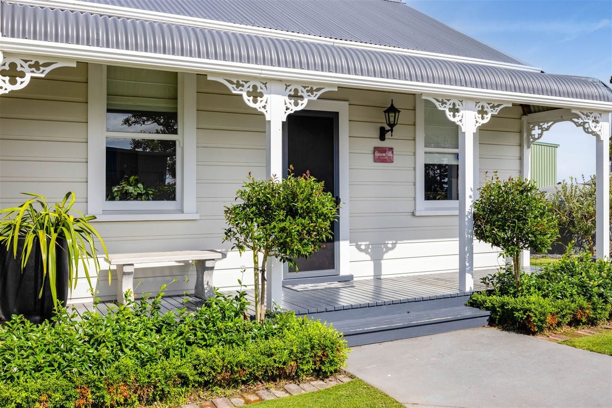 200 Egmont Road, Hillsborough, New Plymouth - Carousel 2