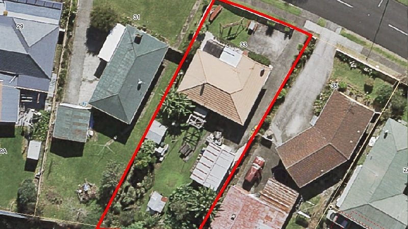 33 Hokianga Street, Mangere East, Auckland - Carousel 1