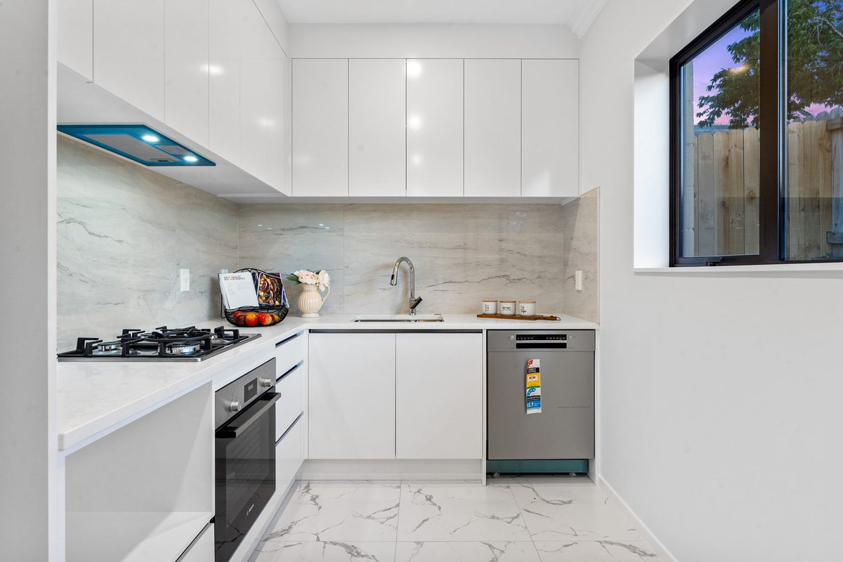 138B Moore Street, Howick, Auckland - Carousel 2