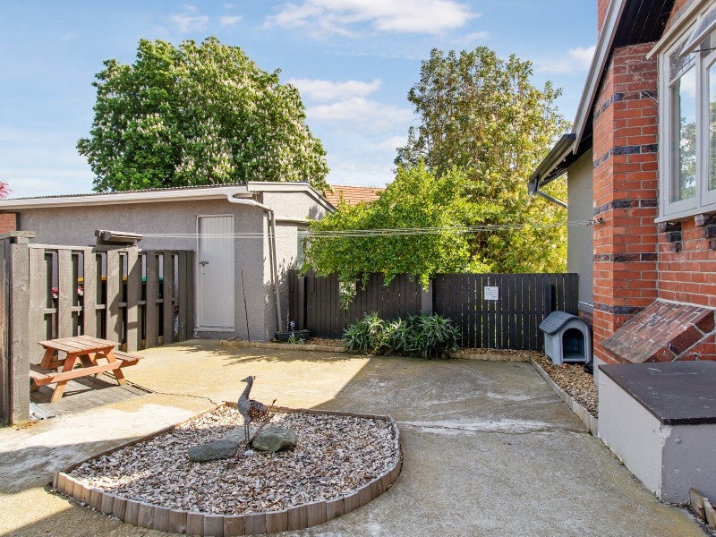2/11 Selwyn Street, Maori Hill, Timaru - Carousel 2