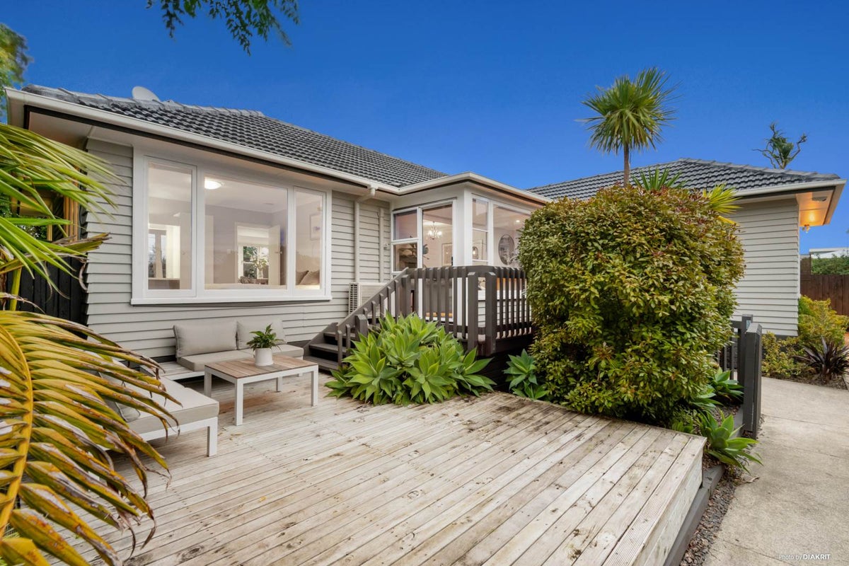 75 Wharf Road, Te Atatu Peninsula, Auckland - Carousel 2