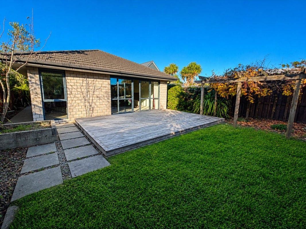 11 Braddon Street, Addington, Christchurch - Carousel 11