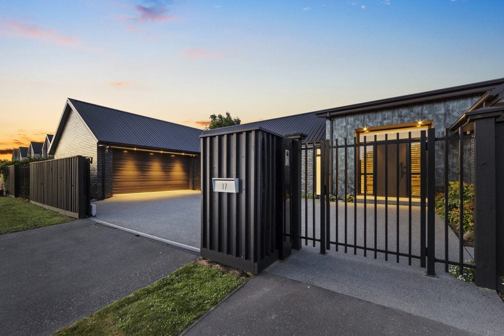 17 Lees Road, Strowan, Christchurch - Carousel 32