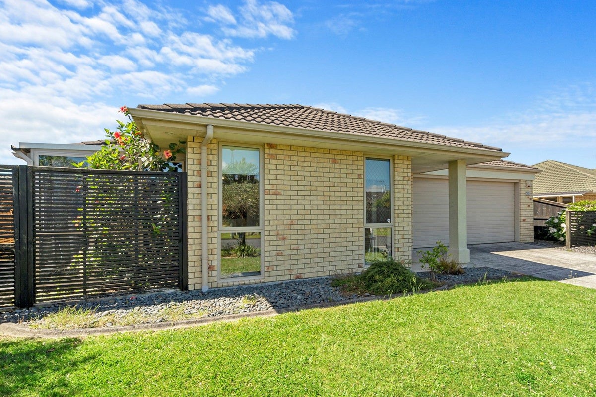 22 Gardenia Close, Melville, Hamilton - Carousel 2