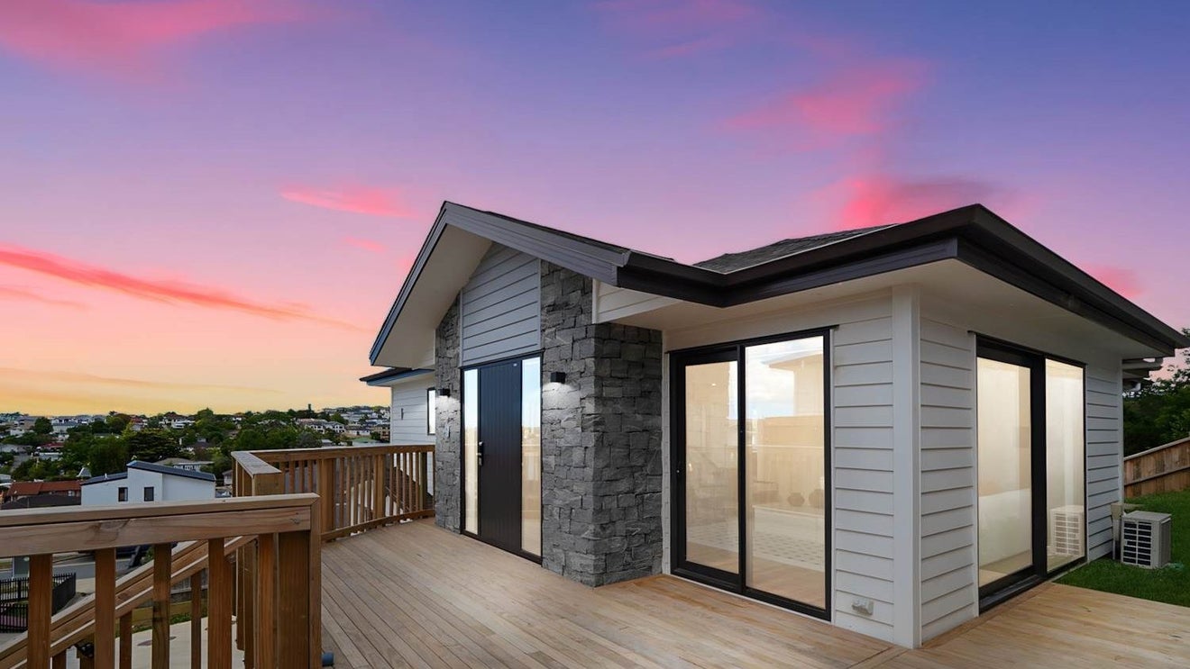 4 Ani Rangitunoa Way, Swanson, Auckland - Carousel 1