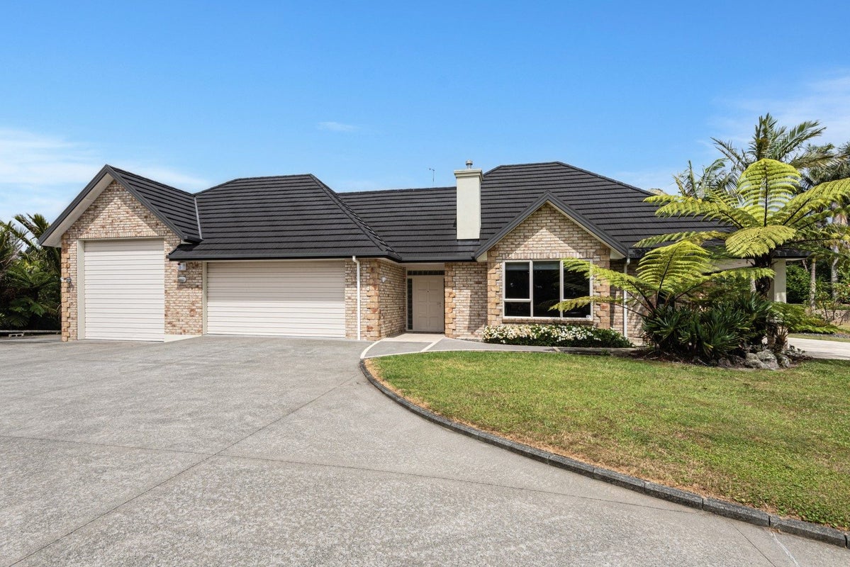 7 Brookfield Lane, Kamo, Whangarei - Carousel 2