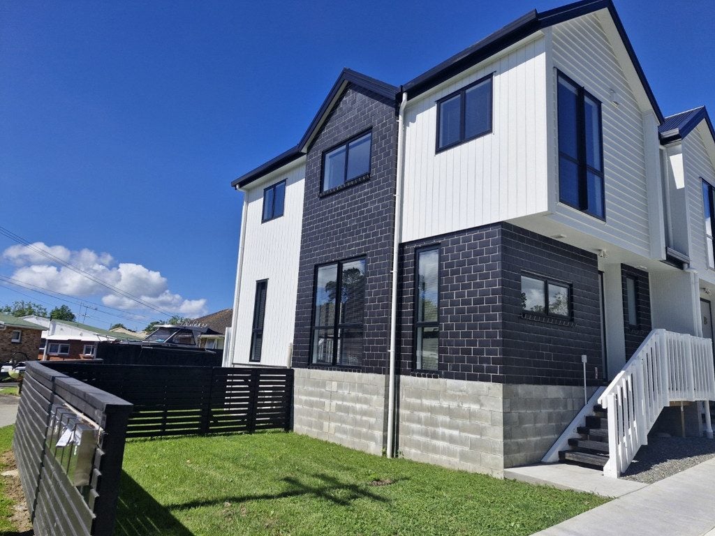 5A Korma Road, Royal Oak, Auckland - Carousel 1