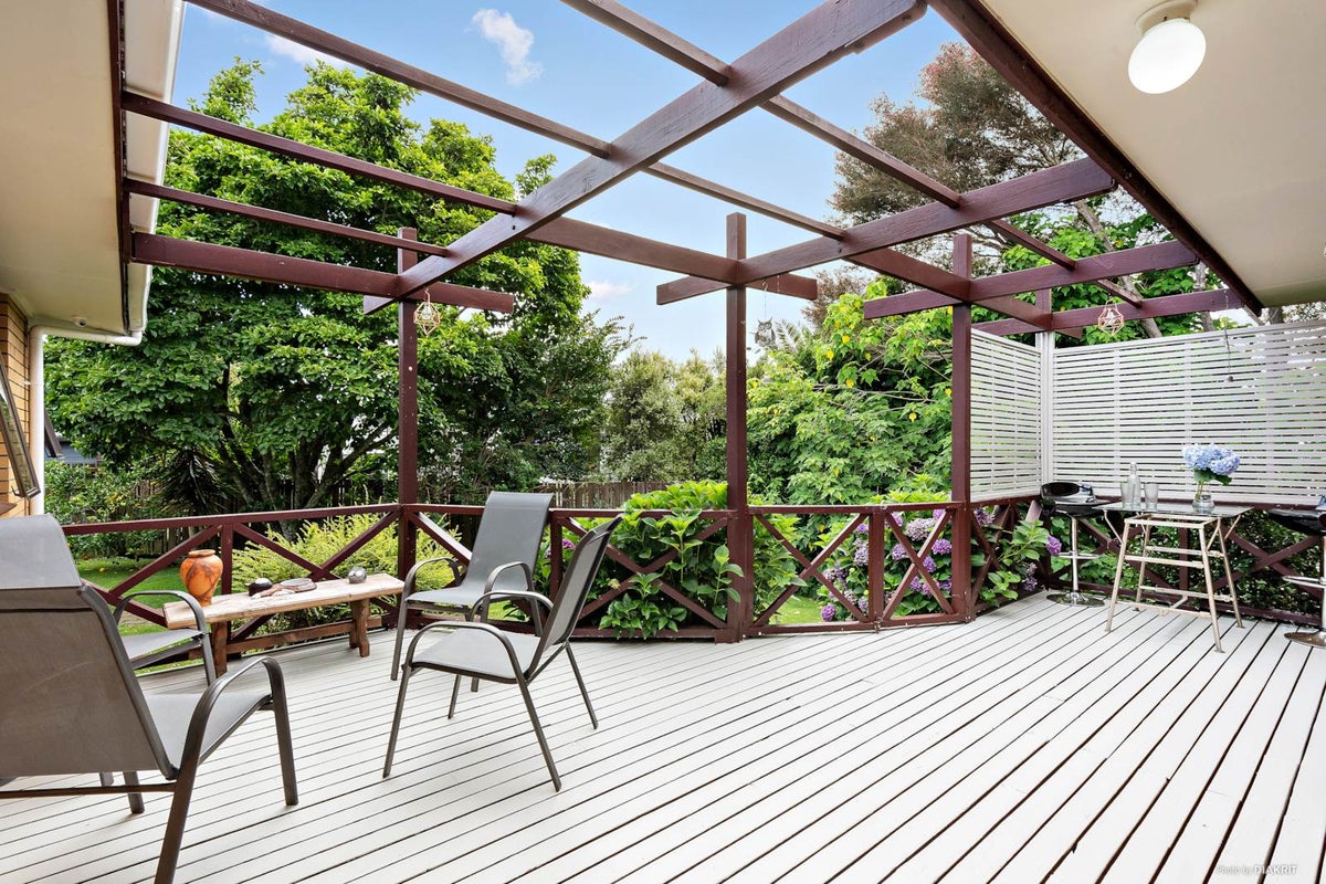 12 Muirfield Street, Wattle Downs, Auckland - Carousel 2