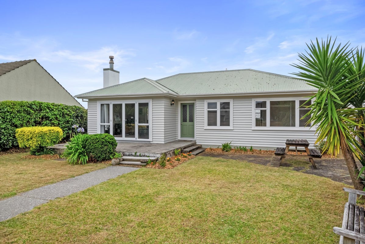 82 Alexander road, Raumati Beach, Paraparaumu - Carousel 20