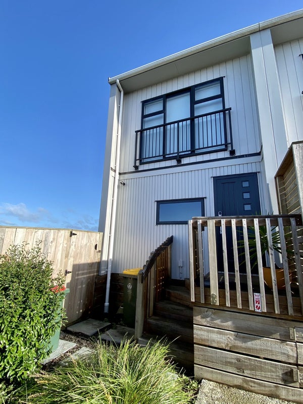 16E Putini Road, Mangere Bridge, Auckland - Carousel 2