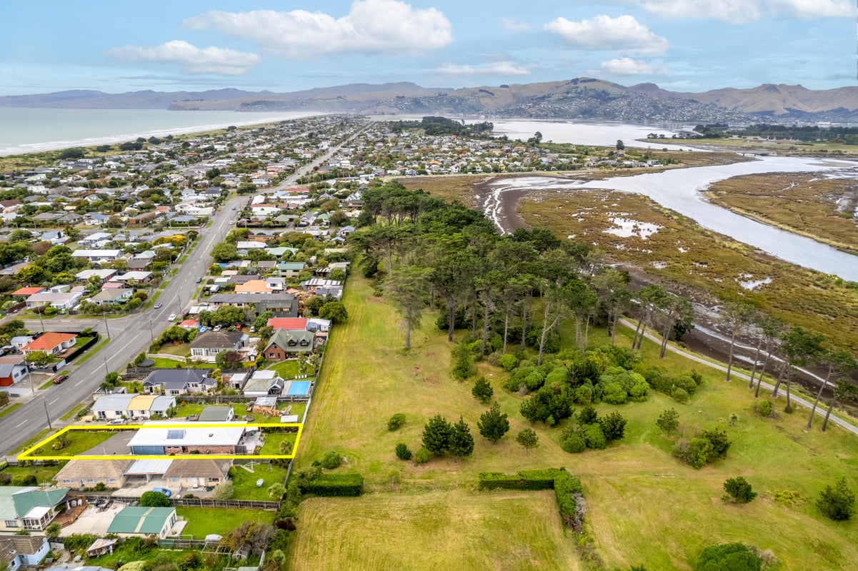 142 Union Street, New Brighton, Christchurch - Carousel 20