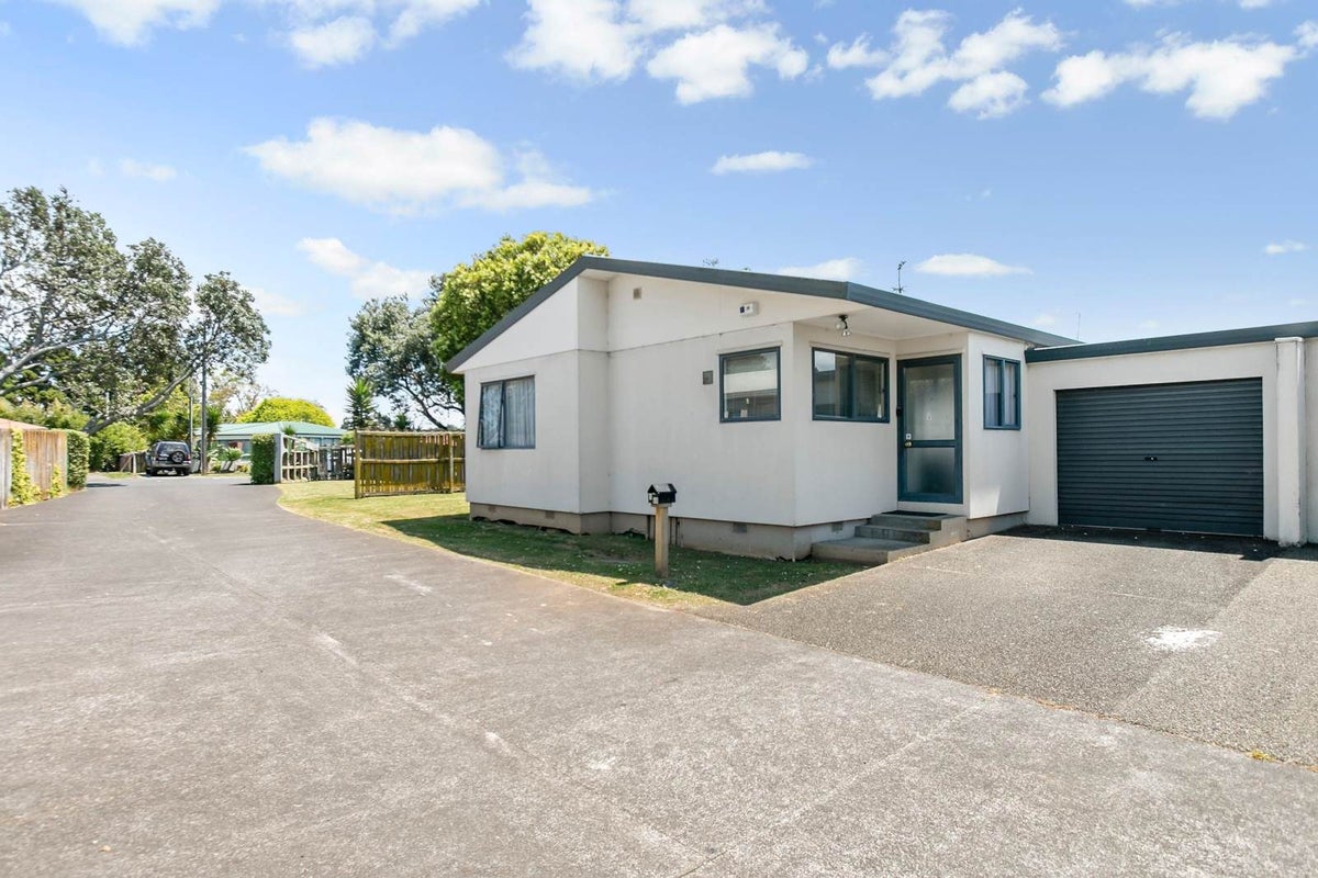1/48 Water Street, Otahuhu, Auckland - Carousel 1