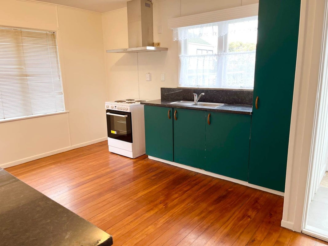 245A Hillsborough Road, Hillsborough, Auckland - Carousel 2