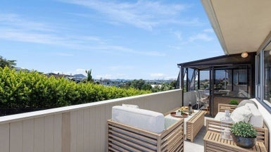 42A Whitaker Street, Otumoetai, Tauranga - Carousel 1