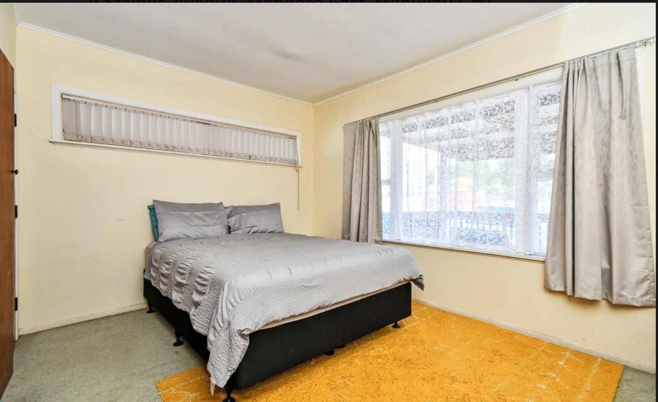 11 Staines Avenue, Mangere East, Auckland - Carousel 2