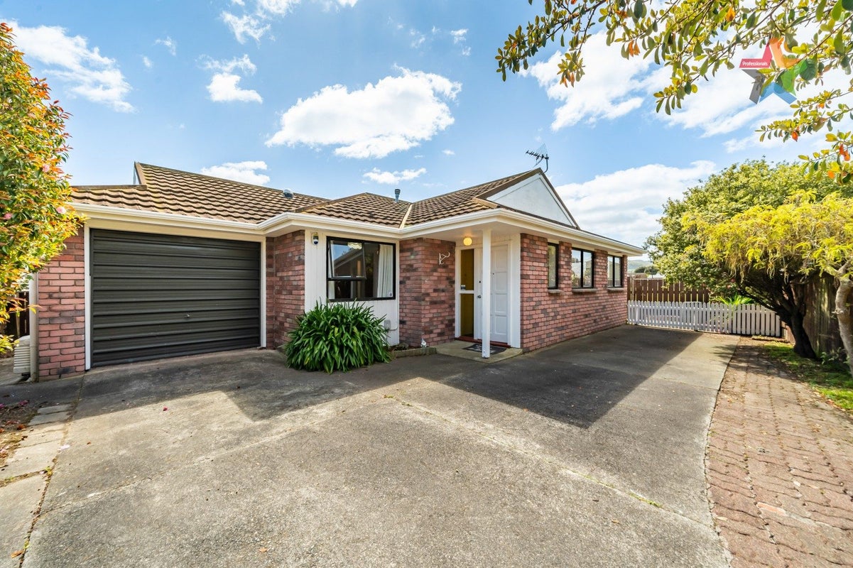 2/12 Burcham Street, Taita, Lower Hutt - Carousel 1