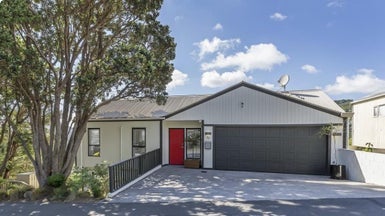 29 Chartwell Drive, Crofton Downs, Wellington - Carousel 1