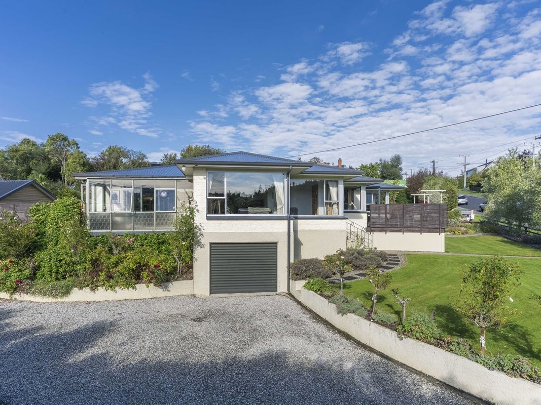 130 Martin Road, Fairfield, Dunedin - Carousel 1