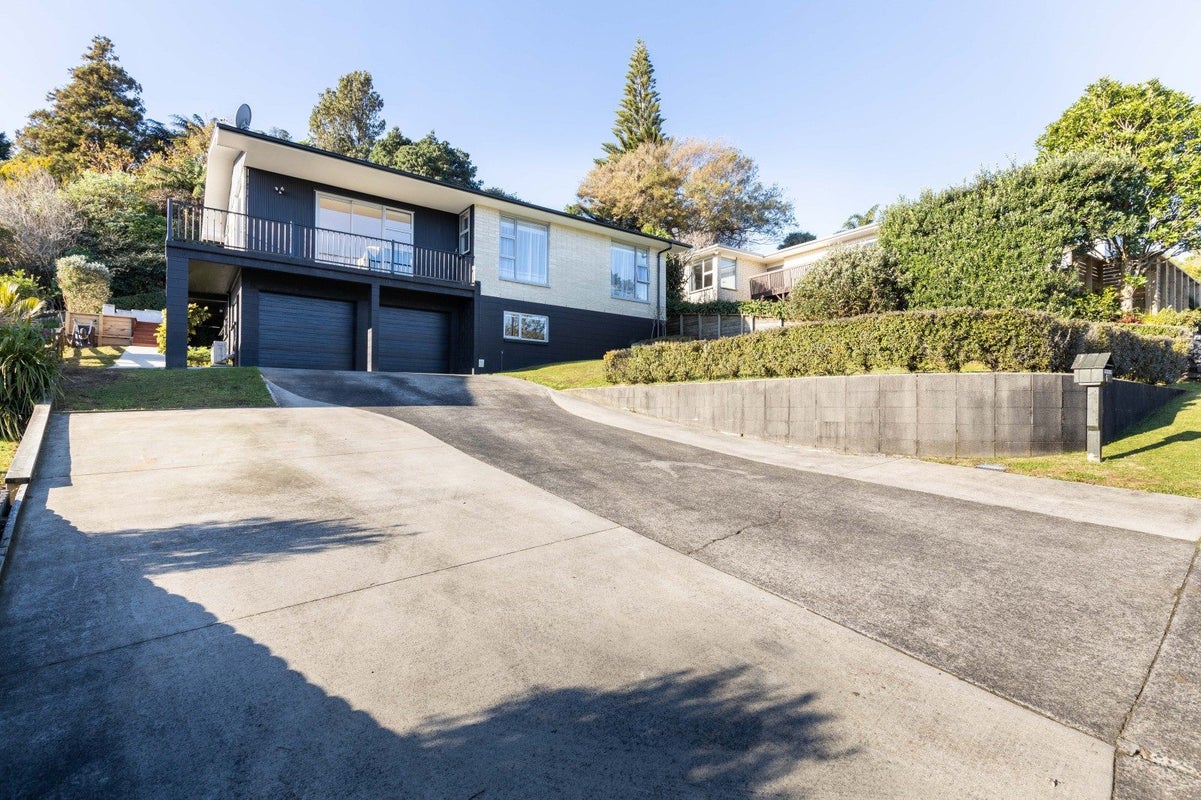 15 Anne Street, Ferndale, New Plymouth - Carousel 1