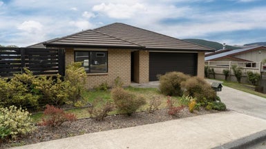 36 Turriff Crescent, Kenepuru, Porirua - Carousel 1