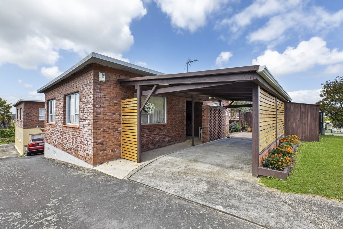 1/35 La Trobe Street, Pakuranga Heights, Auckland - Carousel 1