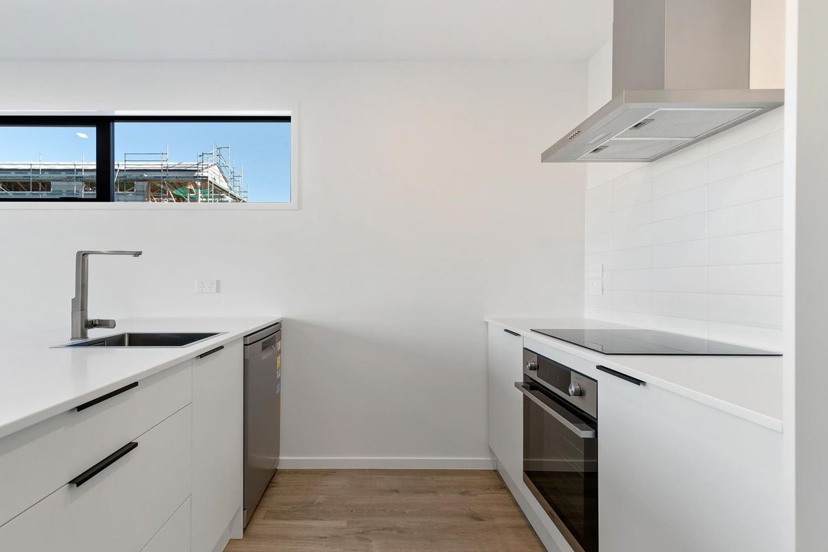 22 Southdown Road, Jacks Point, Queenstown - Carousel 2