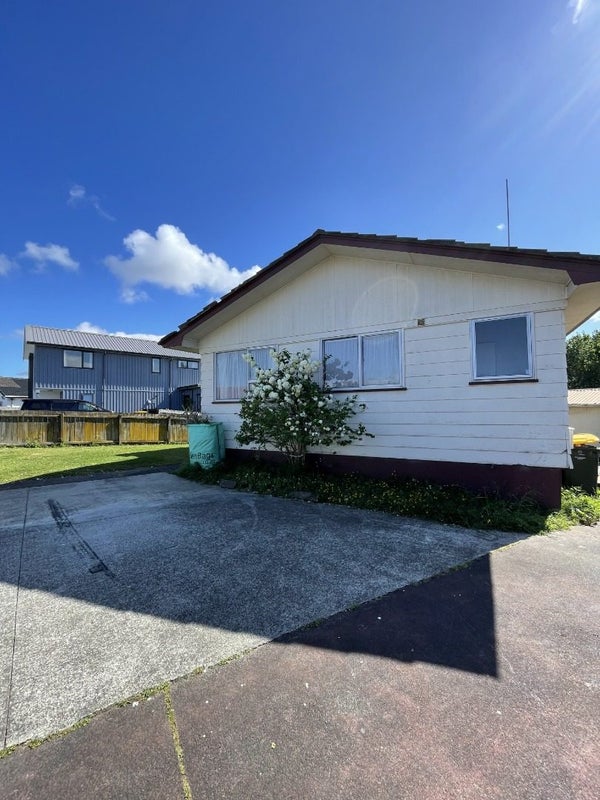 86 Alabaster Drive, Papatoetoe, Auckland - Carousel 2