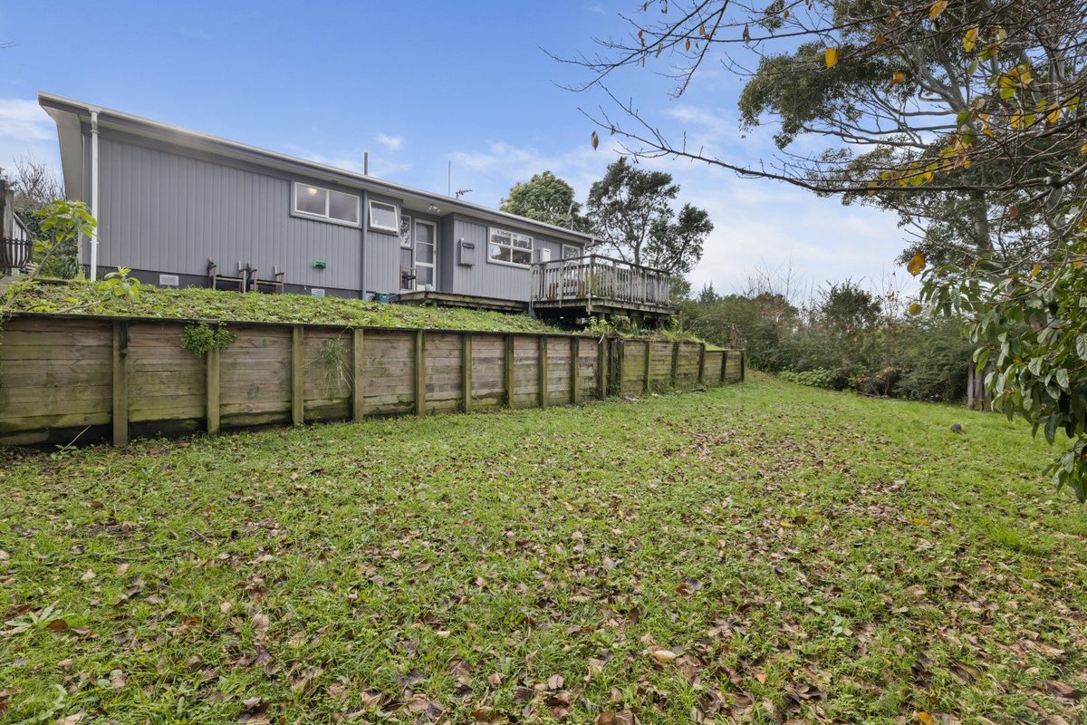 8A Elm Grove, Westown, New Plymouth - Carousel 2