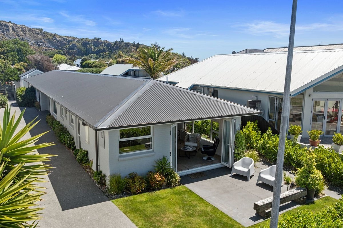 1/47 Beachville Road, Redcliffs, Christchurch - Carousel 2