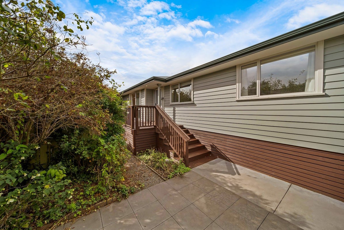 385 Estuary Road, South New Brighton, Christchurch - Carousel 1
