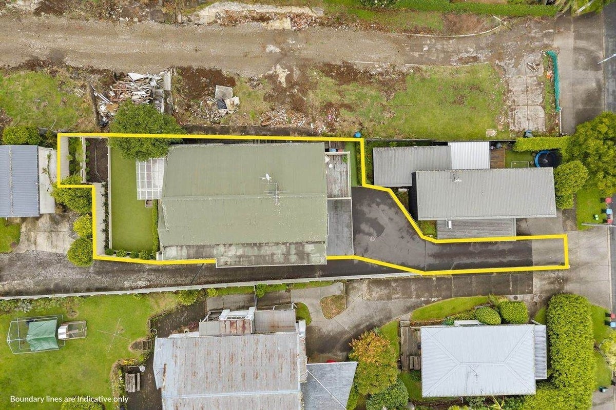 67 Athens Road, Onehunga, Auckland - Carousel 30