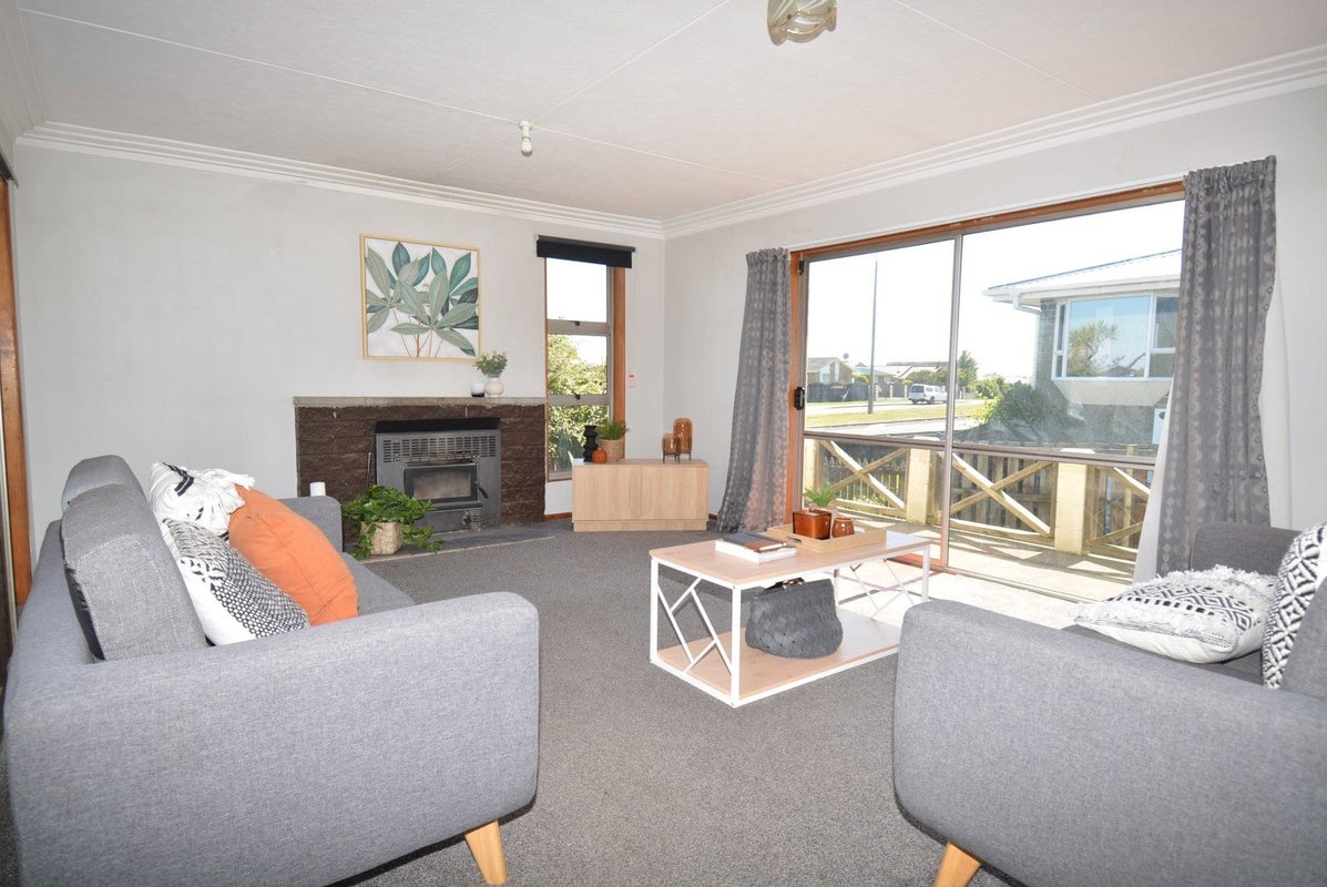 211 Regent Street, Heidelberg, Invercargill - Carousel 2