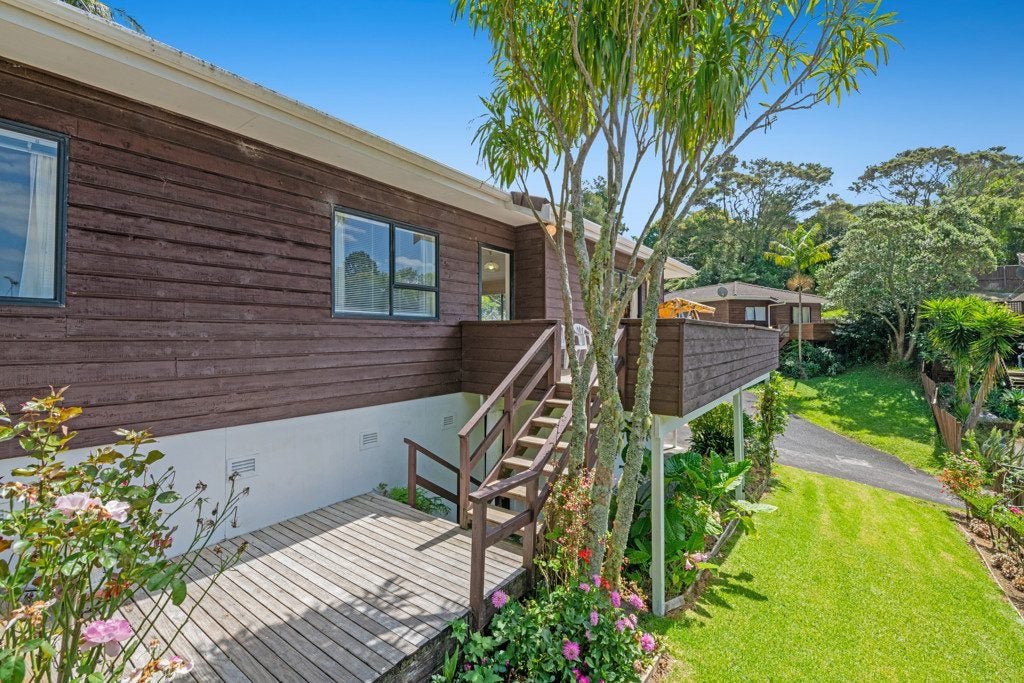 1/36 Greenvalley Rise, Glenfield, Auckland - Carousel 2
