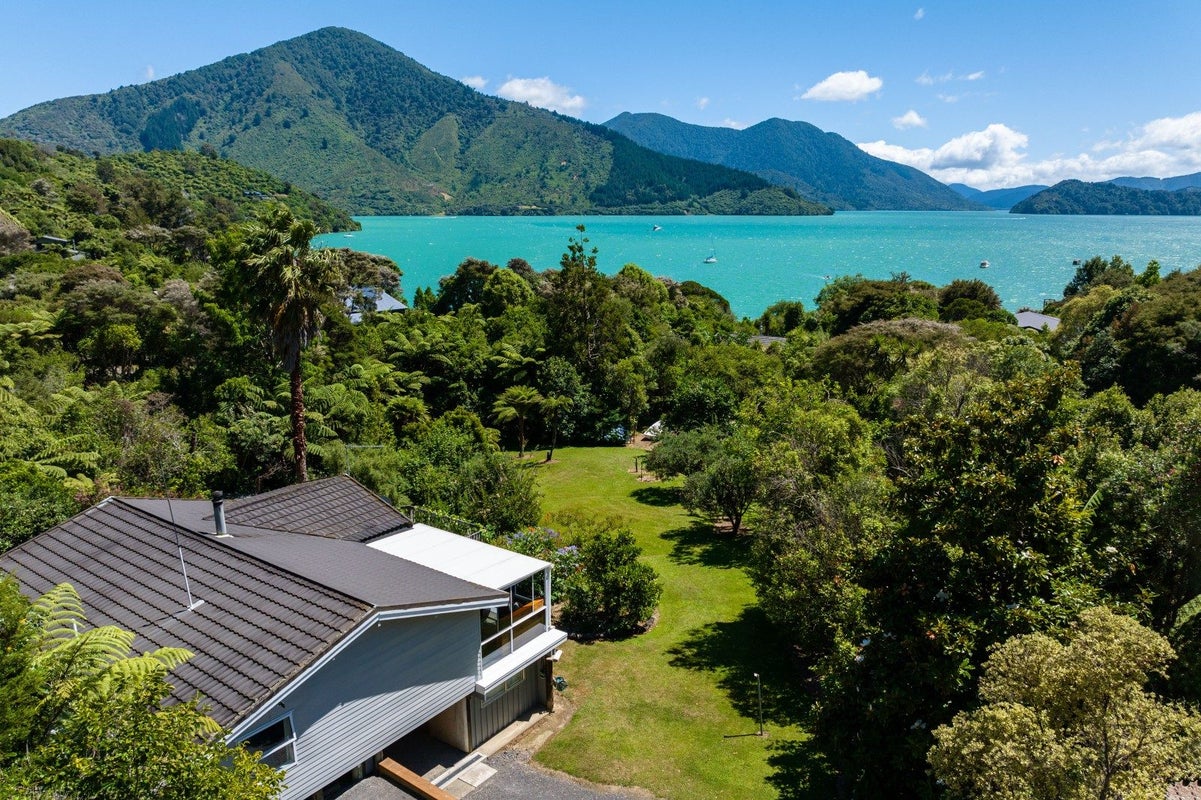 236 Moetapu Bay Road, Picton - Carousel 1