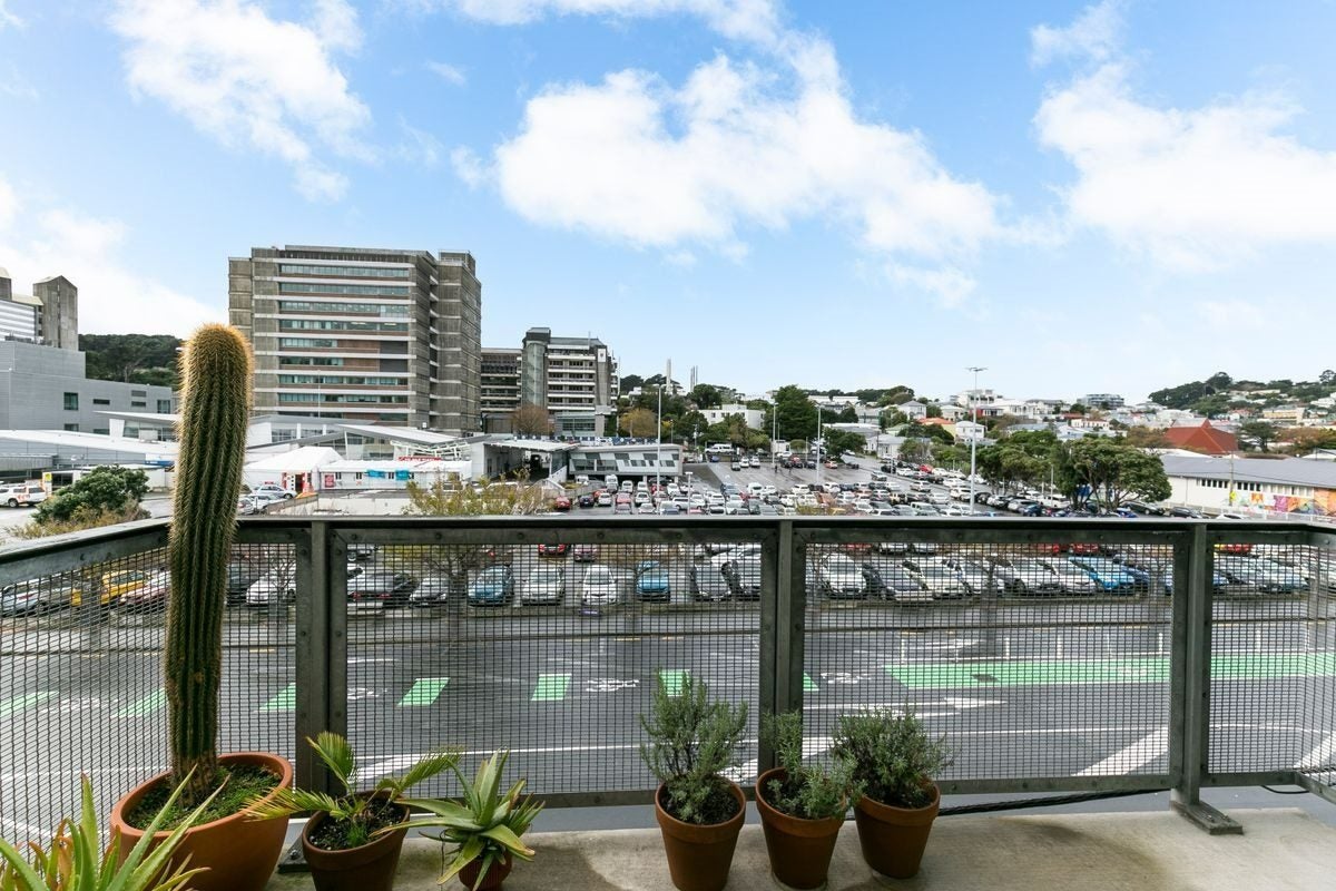 307/80 Riddiford Street, Newtown, Wellington - Carousel 1