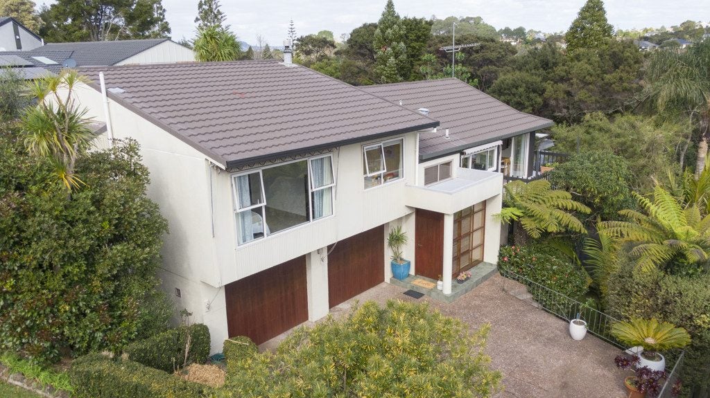 8 Langstone Place, Chatswood, Auckland - Carousel 1