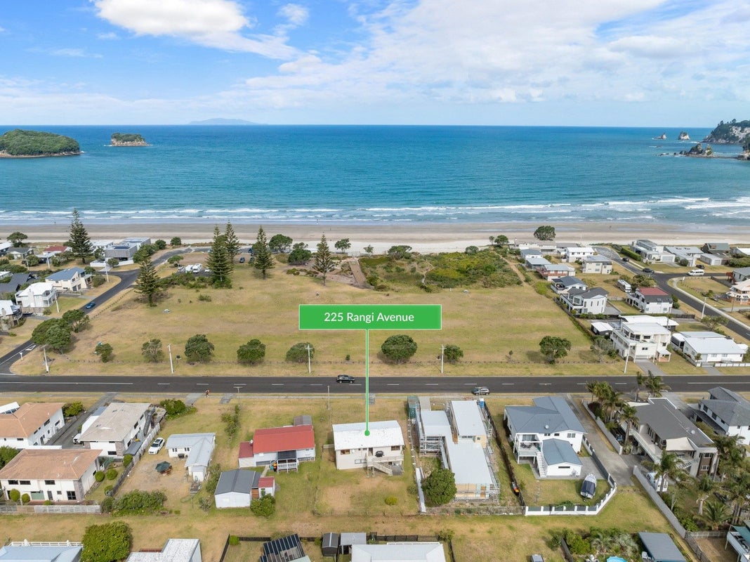 225 Rangi Avenue, Whangamata - Carousel 25