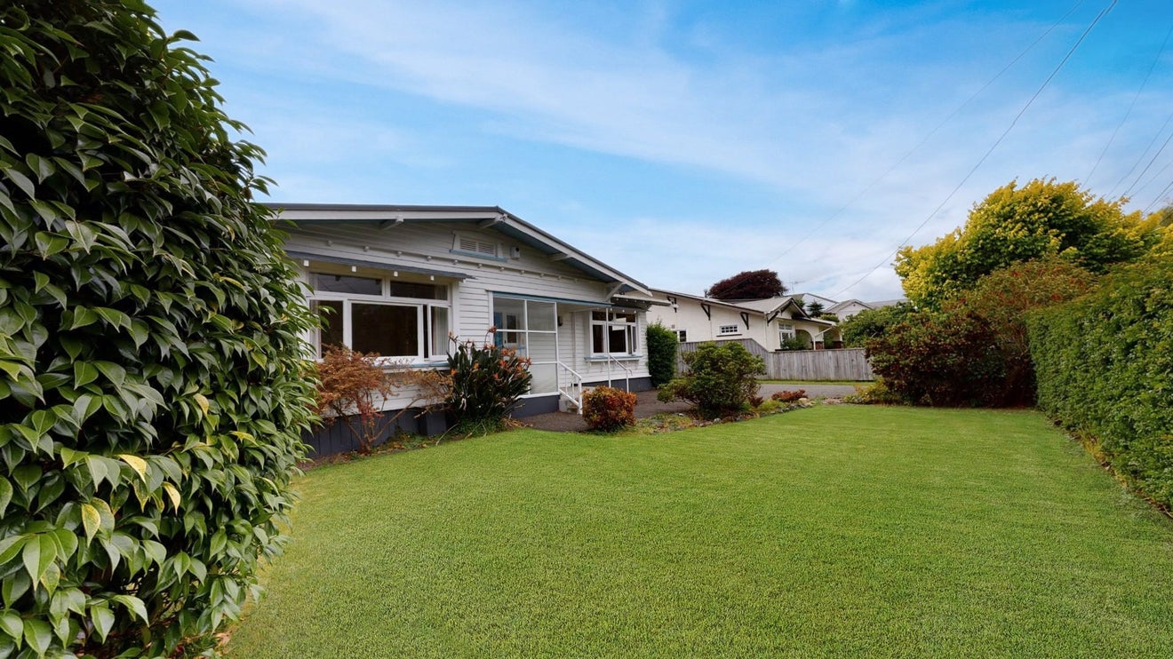 12 Saint Leonard Street, Saint Johns Hill, Whanganui - Carousel 19